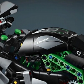 Lego Technic Kawasaki Ninja H3R Motorcycle (42170)